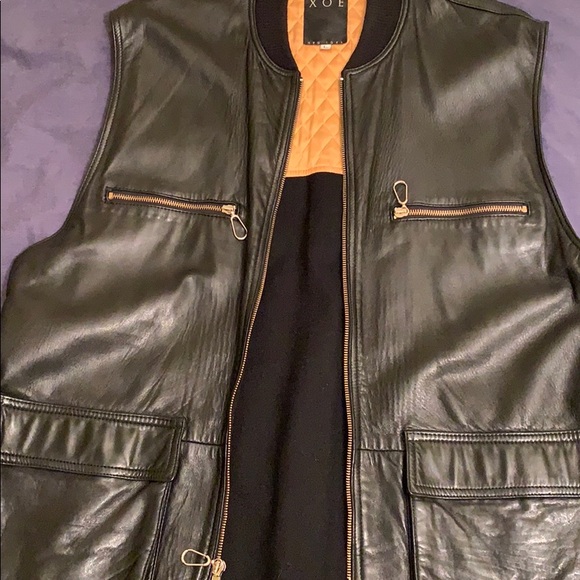 Beautiful Leather Vest - Picture 2 of 4